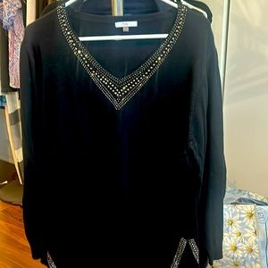 Sweater V-Neck with some glitz around neck and side slits